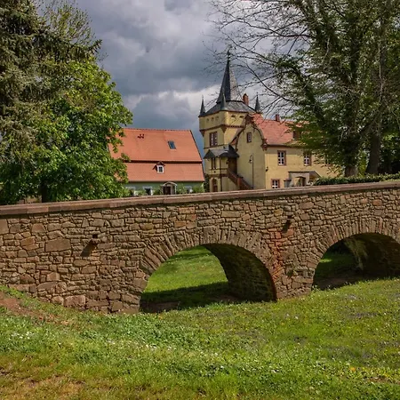 Wasserschloss Podelwitz 招待所 *