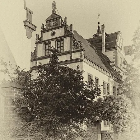 招待所 Wasserschloss Podelwitz *