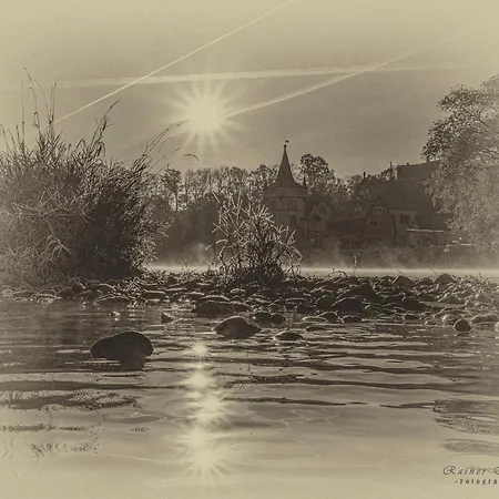 Wasserschloss Podelwitz 招待所 *