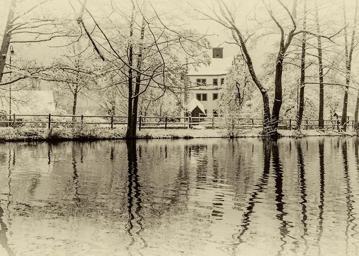 بيت ضيافة Wasserschloss Podelwitz Colditz