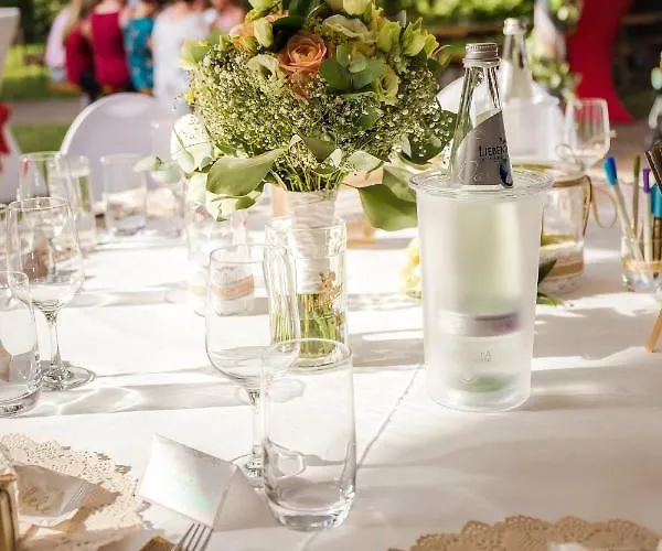 Pensionat Wasserschloss Podelwitz Colditz