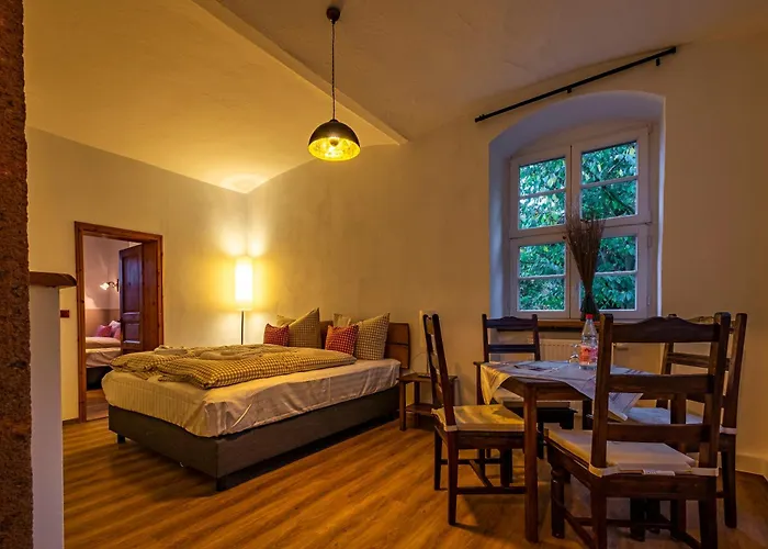 Wasserschloss Podelwitz Pensionat